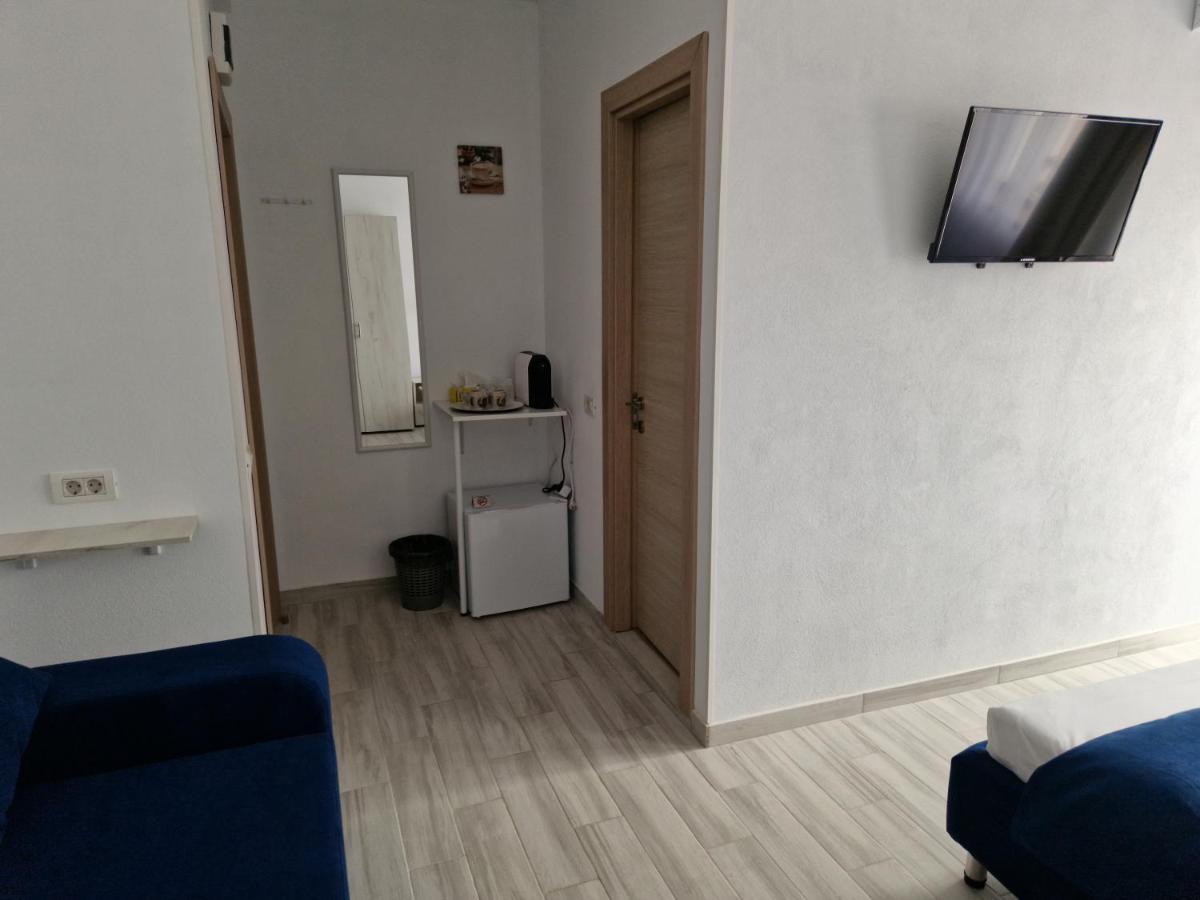 Yuka Hotel Vama Veche Exterior photo