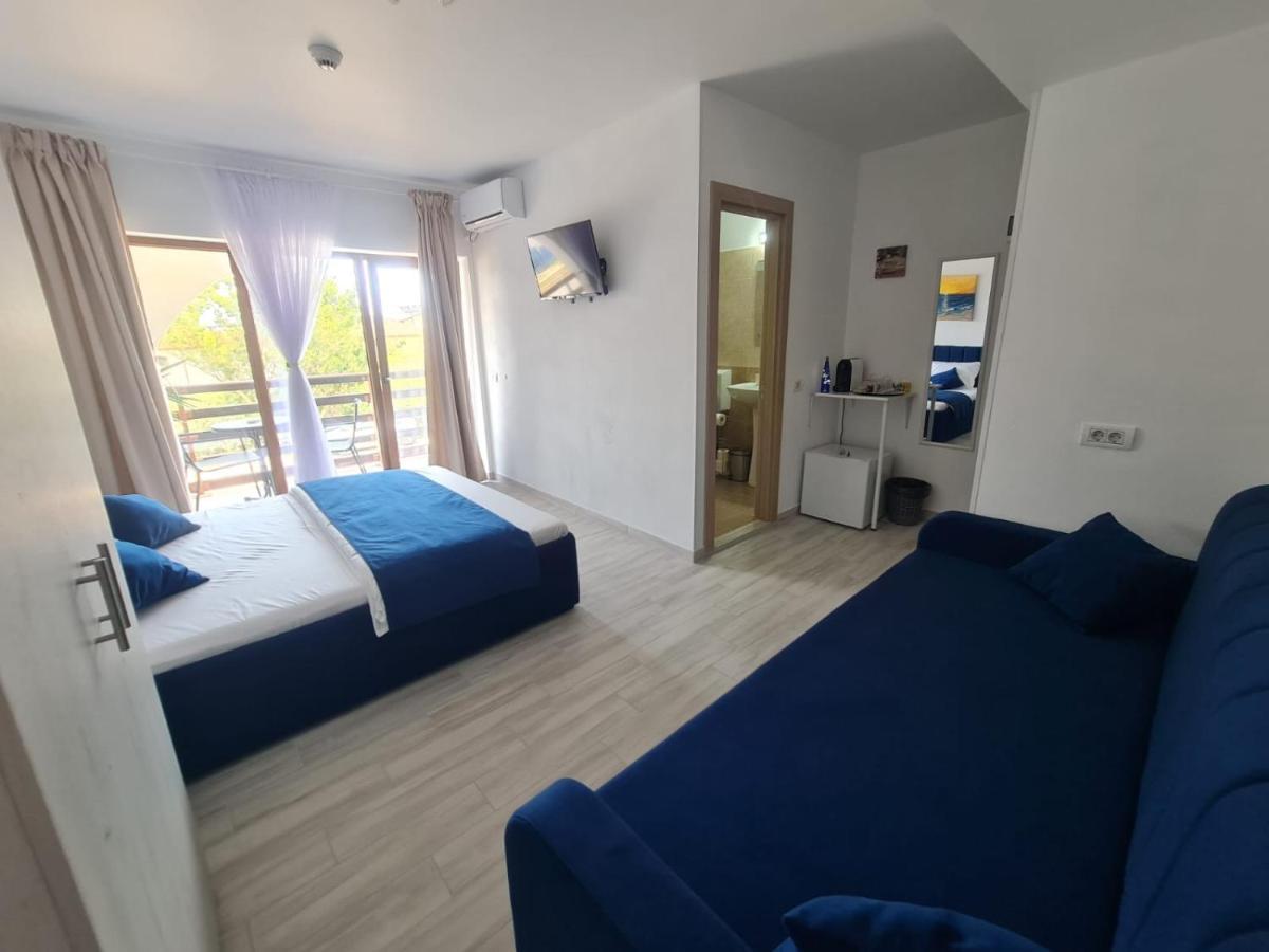 Yuka Hotel Vama Veche Exterior photo